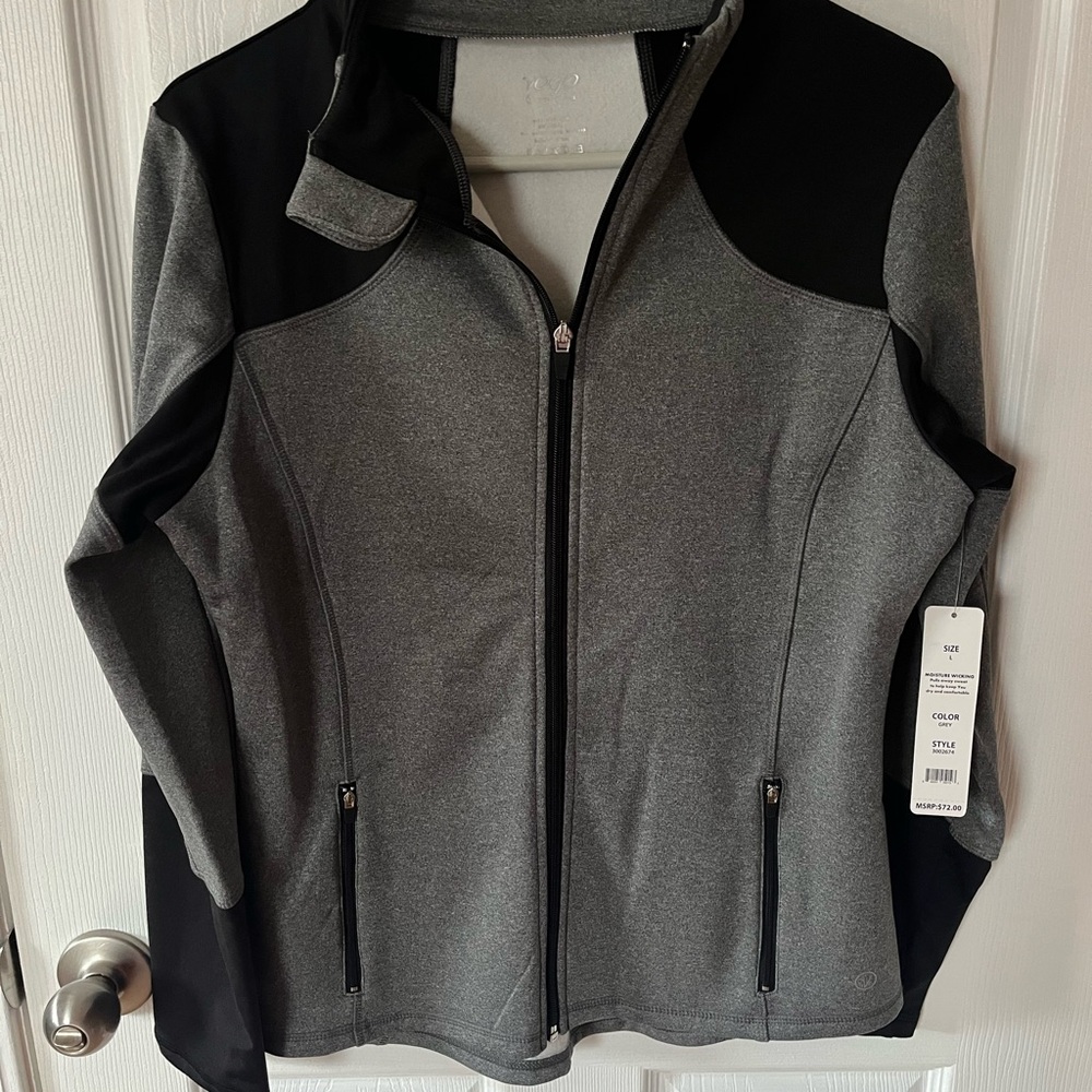 VOGO Athletica Gray and Black Ski Jacket for Ultimate Winter Comfort